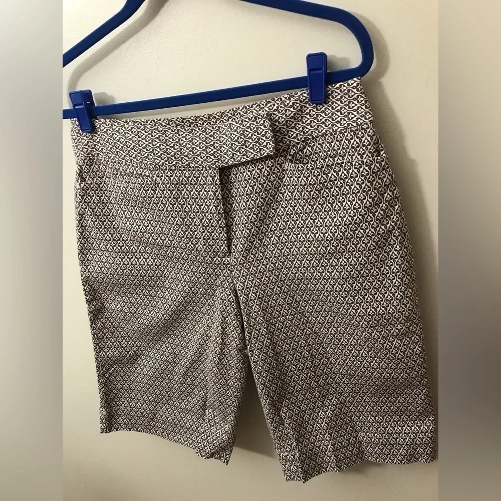 Talbots Womens Cotton Mid Rise Wide Leg All Over Print Bermuda Shorts Size 10